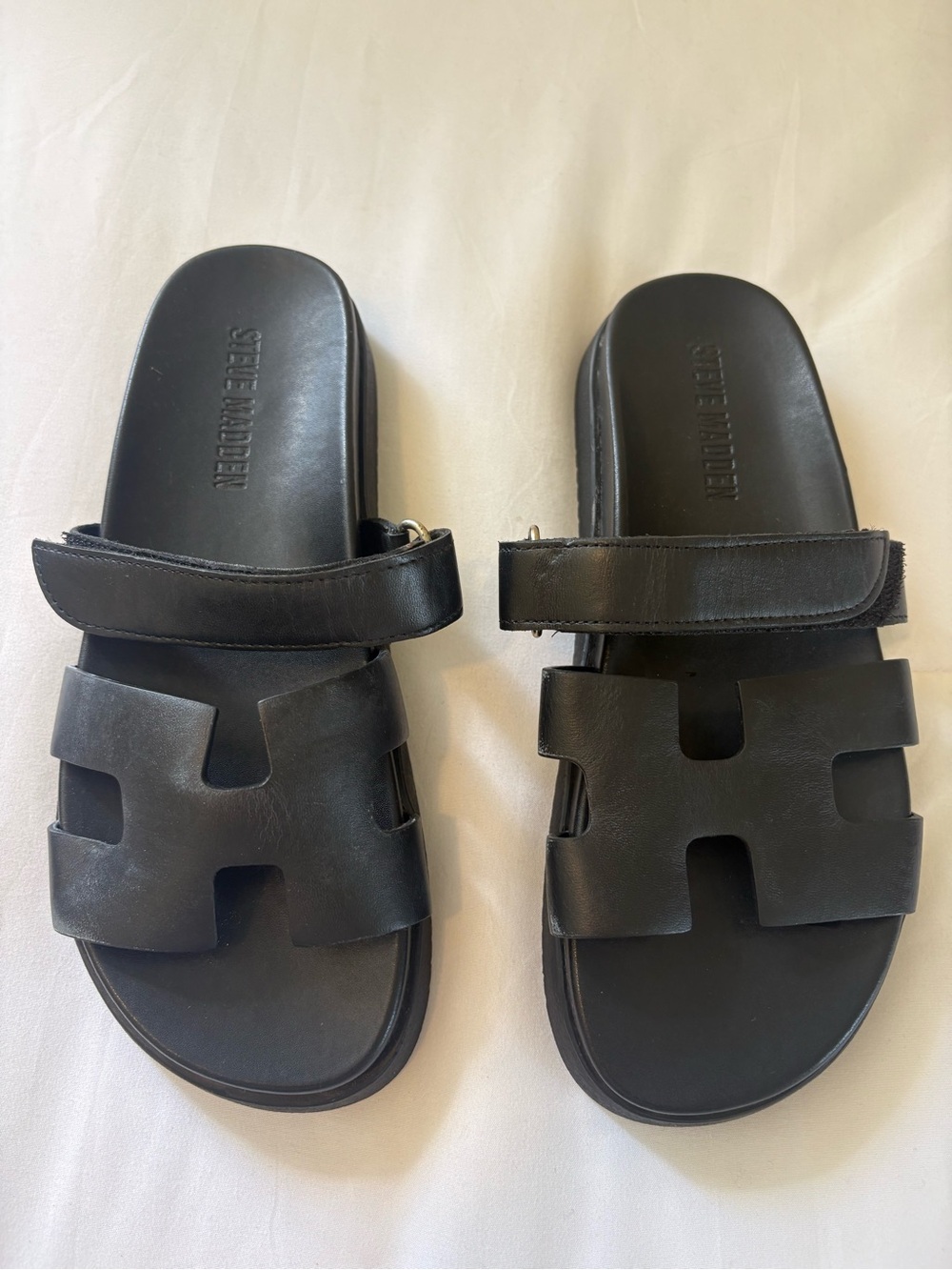 Steve Madden Women’s  Black Leather Cutout Slide Sandals Size 7.5